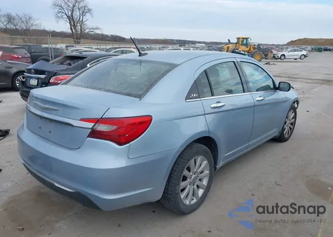 2014 Chrysler 200 Limited z USA, uszkodzony, nr VIN 1C3CCBCG0EN159589